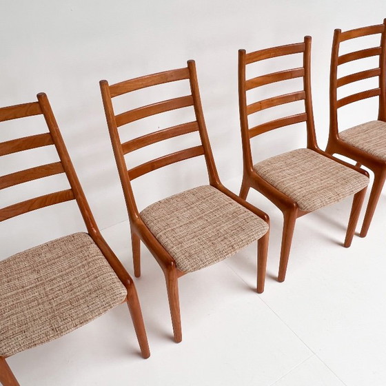 Conjunto de sillas danesas con patas torneadas de JK Mobler, década de 1970. – Sillas de comedor, Textile (photo 4 of 15)