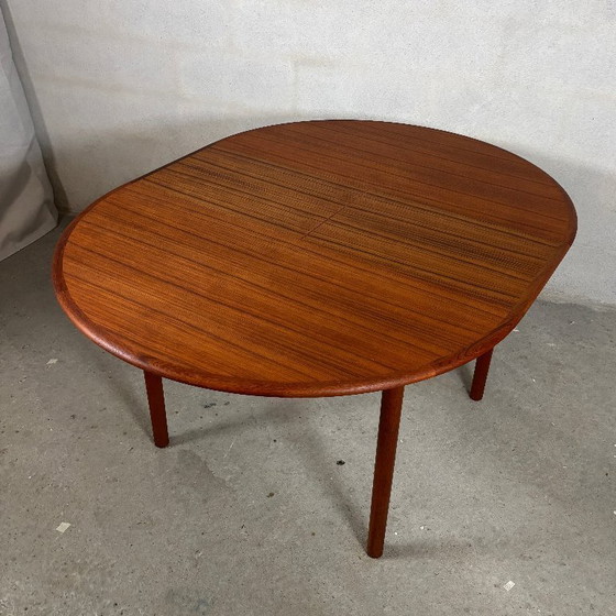 Image 1 of Round Extendable Teak Dining Table Butterfly — Danish