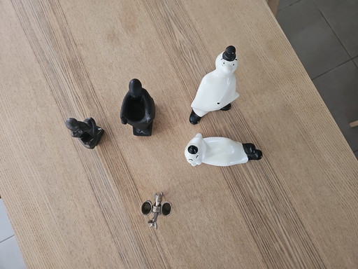 Figuras artísticas a la venta por separado