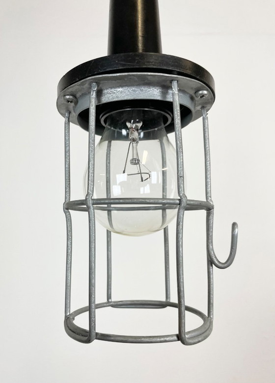 Image 1 of Lampe de travail suspendue vintage en bakélite de style industriel, années 1960