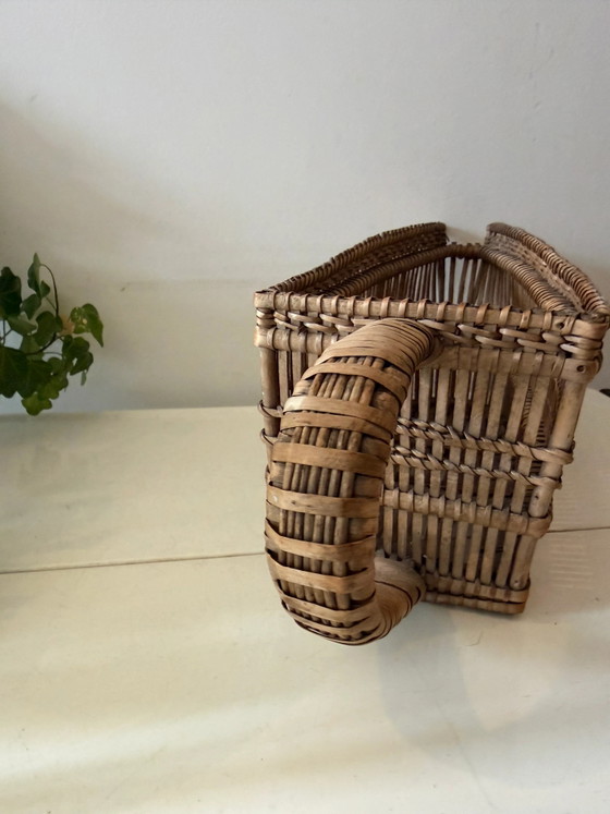 Cesto portabottiglie vintage in rattan (photo 4 of 6)