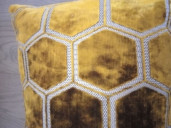 Pillow Designer's Guild – Designers Guild, Textile, Velvet (photo 4 of 5)