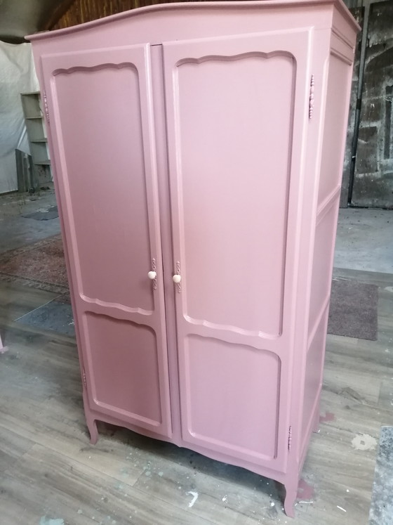 Image 1 of Kledingkast Vintage maroon 91