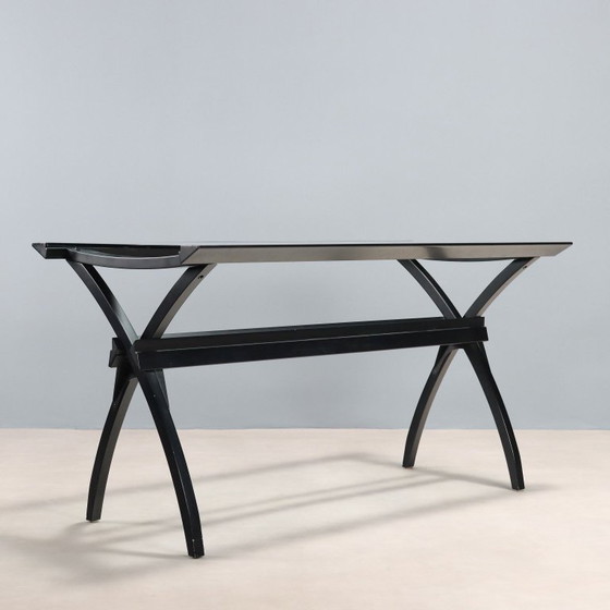 Image 1 of Bureau met glazen blad uit de jaren 80/90.