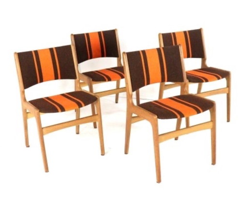 4 sedie da pranzo Erik Buch arancioni/marroni con base in rovere chiaro