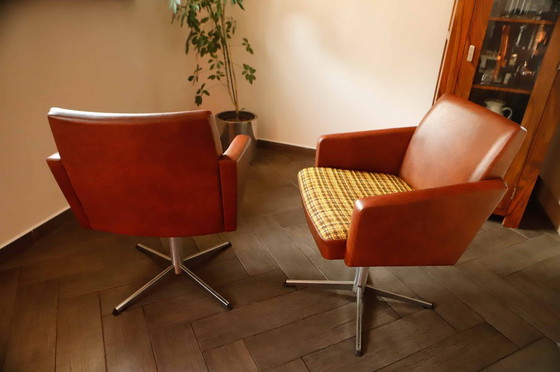 Image 1 of Set van 2 DDR Vintage Draaifauteuils (jaren 70)