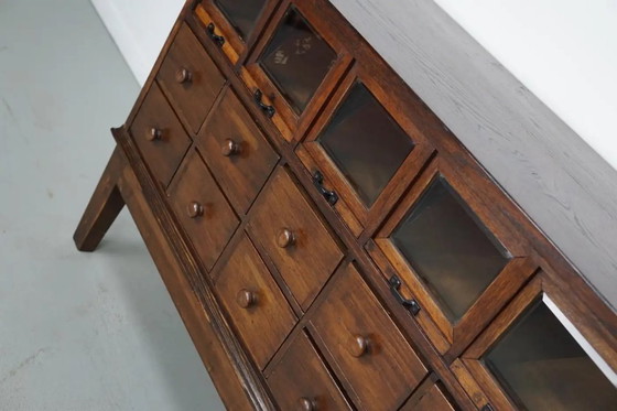 Image 1 of Antiguo armario de mercería alemán de roble, años 20/30