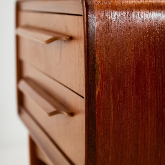 Image 1 of MK11125 Table de nuit en teck par Johannes Andersen pour CFC Silkeborg