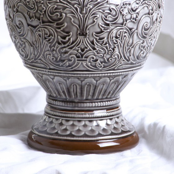 Image 1 of Grande caraffa in maiolica del XIX secolo (1840) con motivo a polena