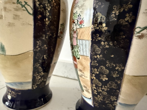 Image 1 of Decorative Japanese pair of vases in Satsuma style – mid 20th century