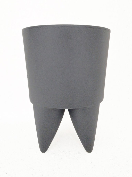 Taburete "Bubu" de Philippe Starck – krukjes, Plastic, Vintage (photo 2 of 10)