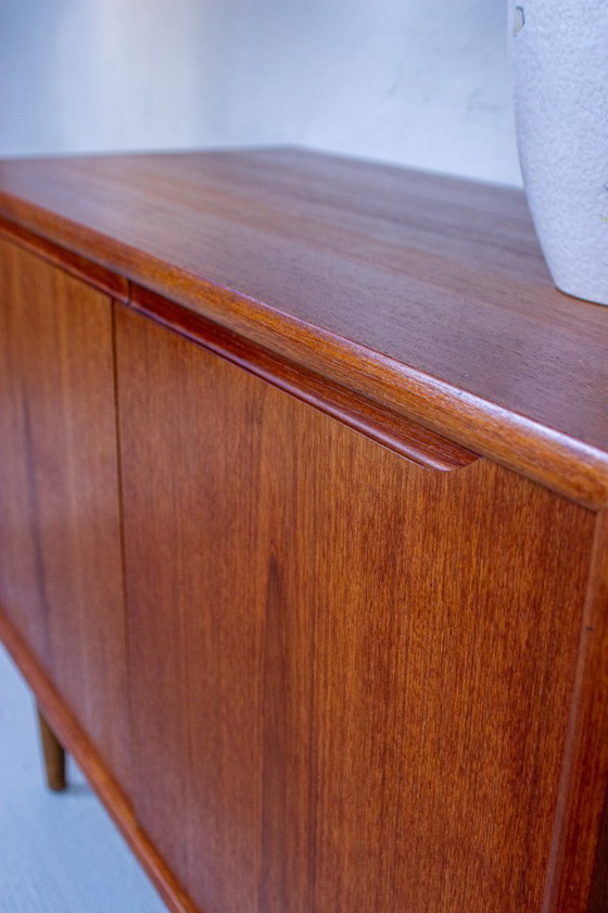 Image 1 of Vintage teak chest of drawers, sideboard, lowboard, Mid Century Danish