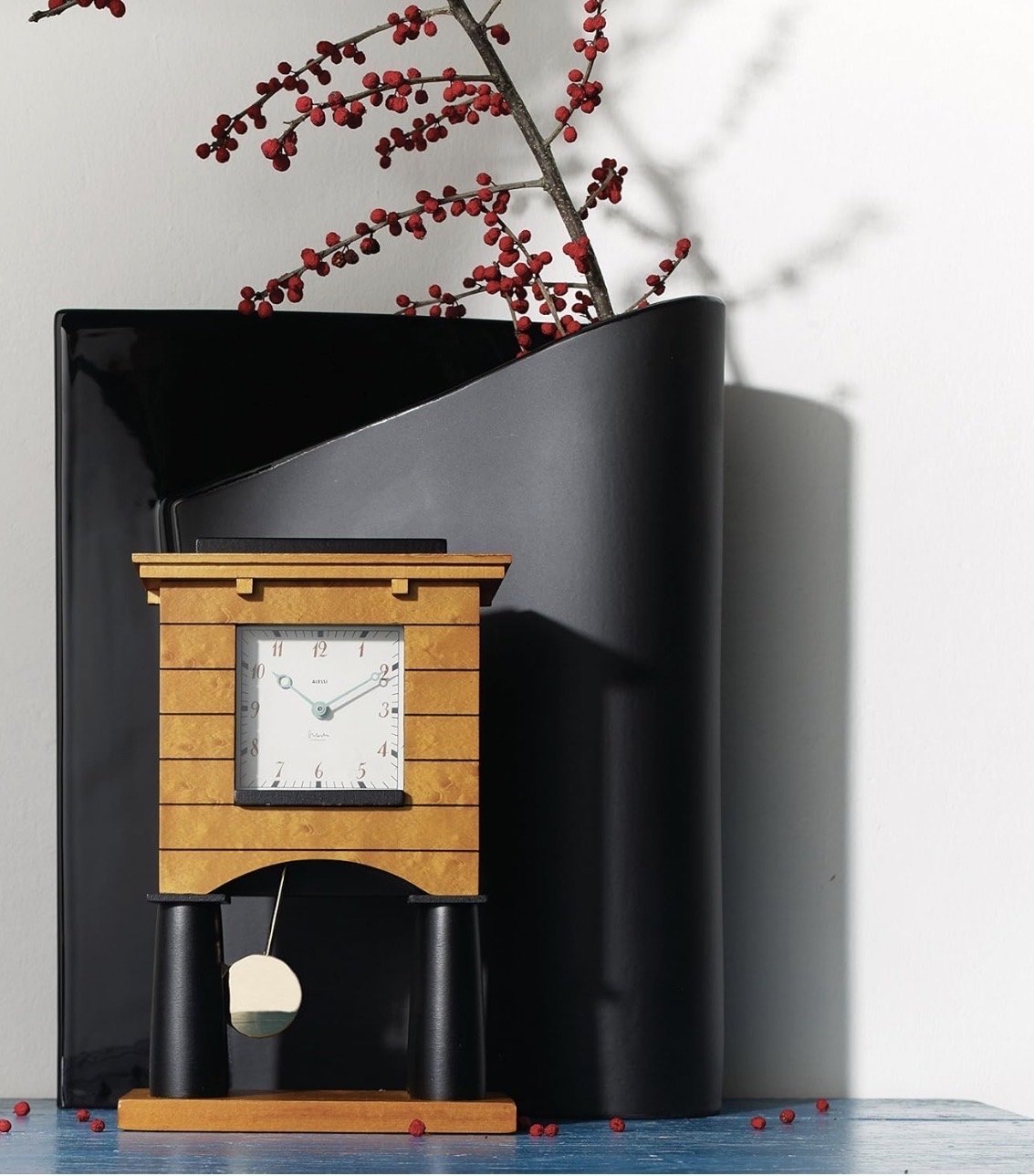 ALESSI MANTEL CLOCK TABLE CLOCK BY MICHAEL GRAVES MEMPHIS