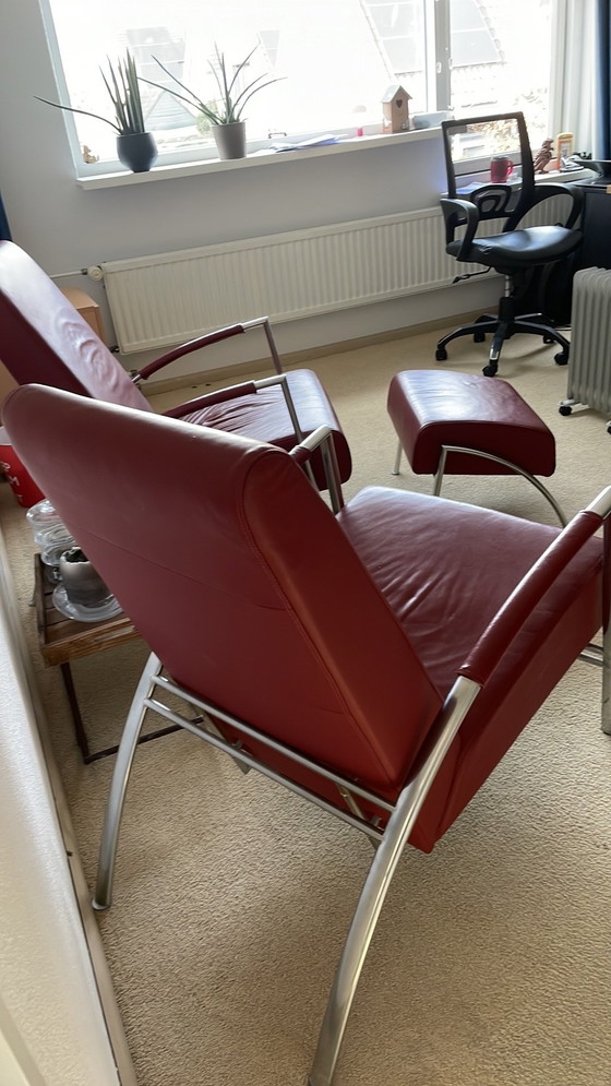 Image 1 of 1 poltrona club e pouf Harvink