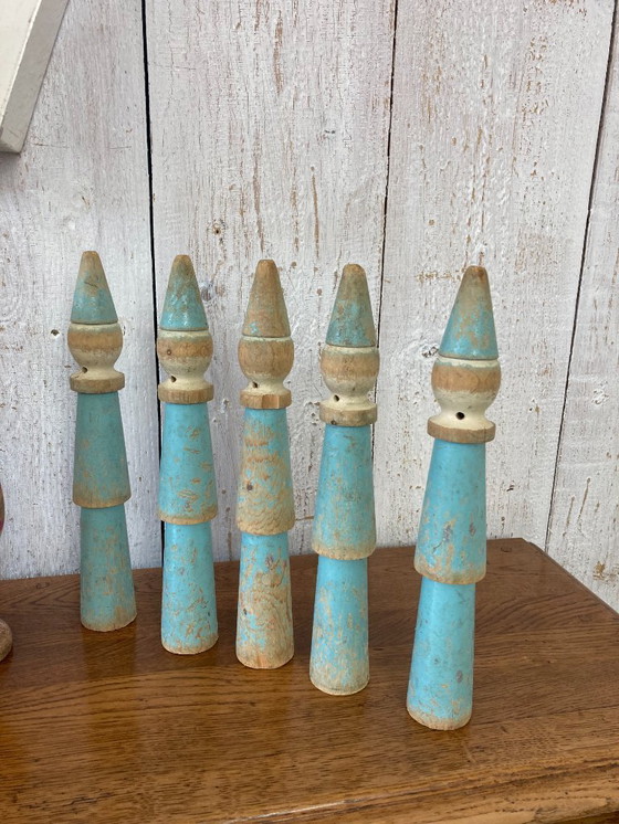 Image 1 of Serie von 10 alten Kegeln