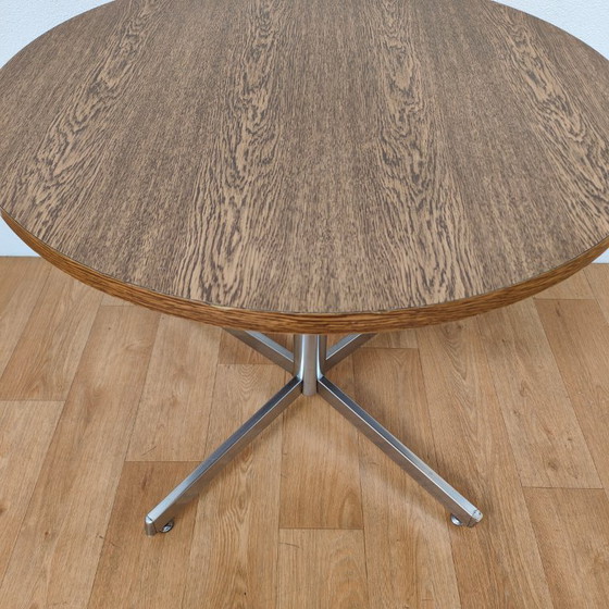 Image 1 of Vintage round Mid Century Modern dining table