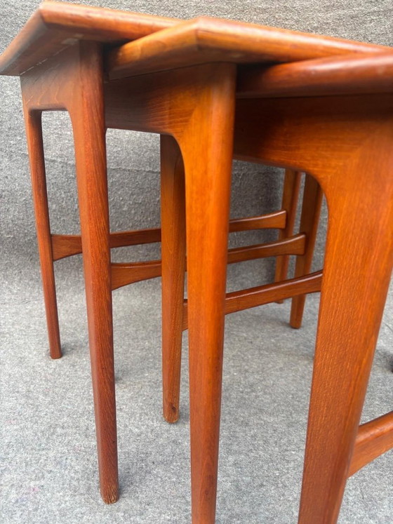 Set of nesting tables, Danish design 60s, Side tables, Wood, Brown, Mid Century Modern (photo 4 of 14)