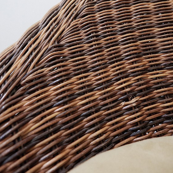 Image 1 of Paire de fauteuils pivotants en osier vintage