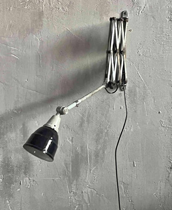 Elegante lampada a forbice vintage di Midgard – Applique, Metal (photo 2 of 9)