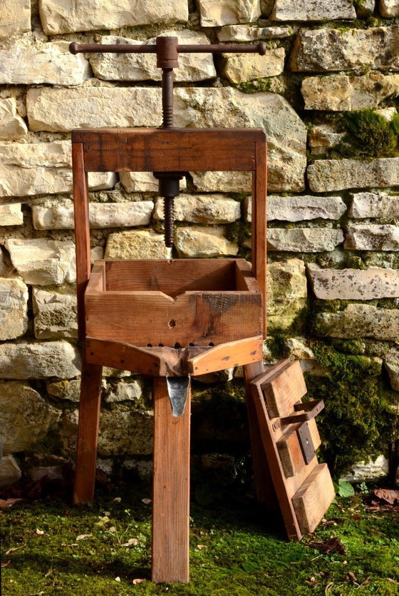 Image 1 of Antique juice press 33x51x80cm