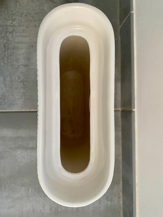 Muuto Ceramic Vase with Sculptural Shape (photo 3 of 8)