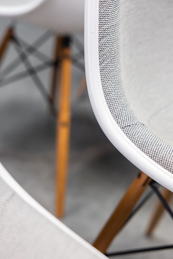 Eames DSW Stühle, 8x – Vitra, Esszimmerstühle, Andere (photo 9 of 12)