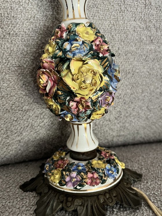 Image 1 of Antieke Capodimonte tafellampje (niet getest)