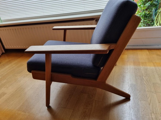 3 Sillones Hans Wegner y Mesa de Centro Tuck – Wool (photo 8 of 16)
