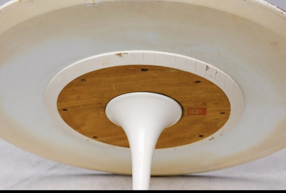 Image 1 of Tavolino da caffè con piedistallo Tulip di Eero Saarinen, 1960