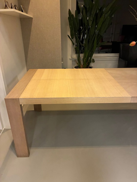 Image 1 of Mesa de comedor ARCO extenso II