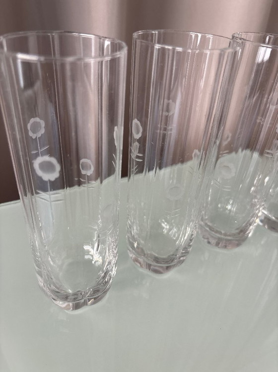 Set of 4 Vintage Etched Floral Highball Glasses – Glass & Decanter (photo 3 of 13)