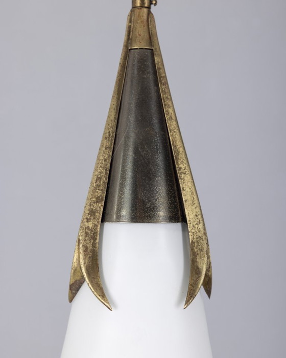 Image 1 of Vintage kroonluchter Stilnovo van messing en opaline glas uit 1960