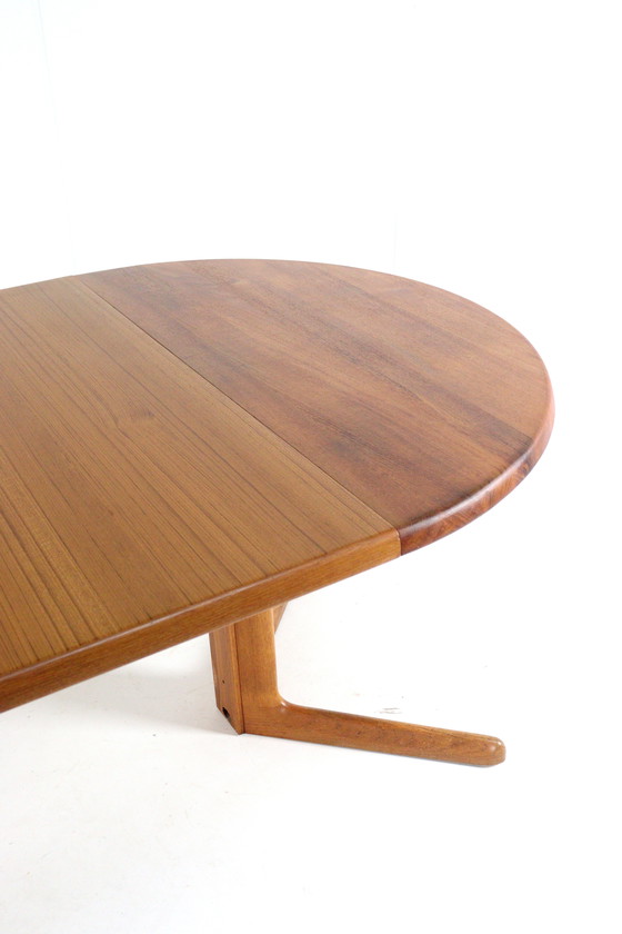 Image 1 of Table de salle à manger ronde extensible en teck massif danois 'Hurup' Vintage