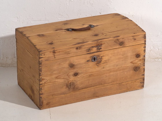 Pequeño baúl antiguo (c.1920) #8 – Cómodas, Rustic (photo 13 of 40)