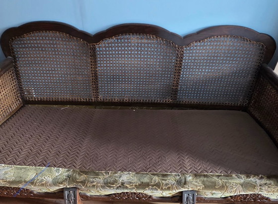 Image 1 of Divano inglese in noce + tavolo abbinato