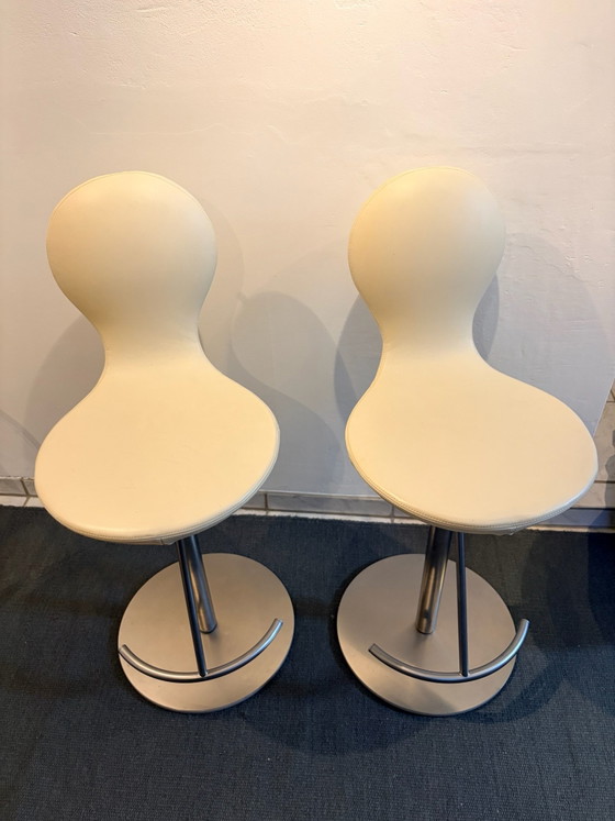 2x Varier Eight Sgabelli da bar (Pelle, regolabili in altezza) Design Premium – Cromo (photo 2 of 8)