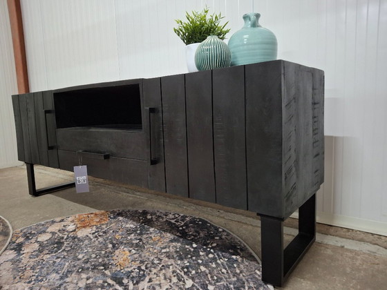 Image 1 of Mueble de TV de madera de mango con base de metal, nuevo