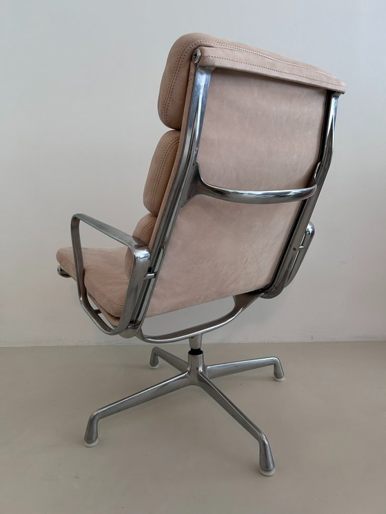 Image 1 of Silla de salón Herman Miller Vitra EA216