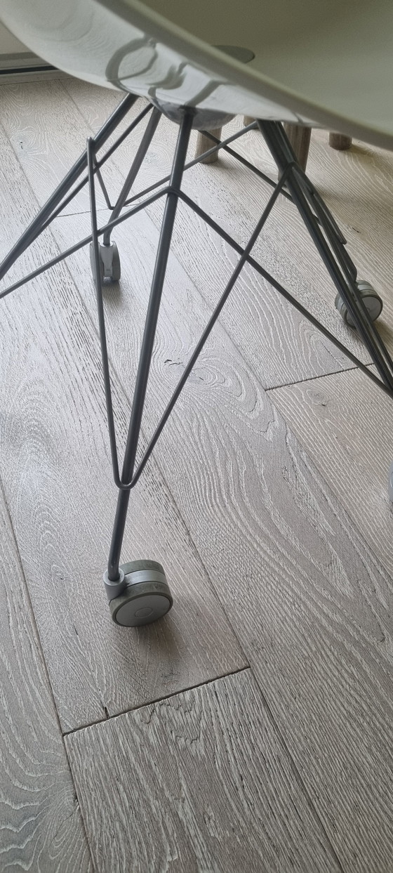 Image 1 of Kartell EroS de 5 patas / Eifel con ruedas, blanco