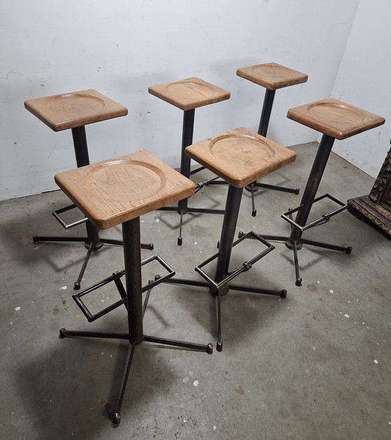 Image 1 of Set di 6 sgabelli francesi in stile brutalista degli anni '60