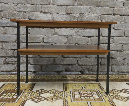 Pequeña mesa auxiliar de teca Jese Möbel 1960 vintage