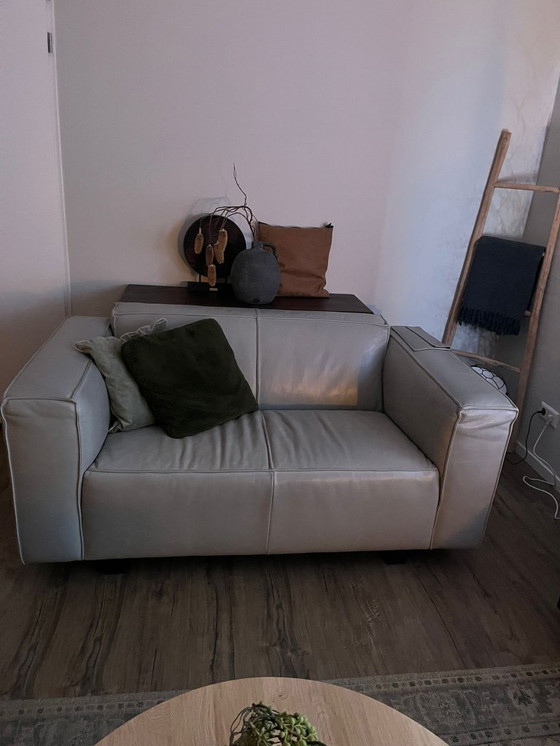 Image 1 of Dos sofás de dos plazas en piel auténtica, 'Voyager Africa Grey'