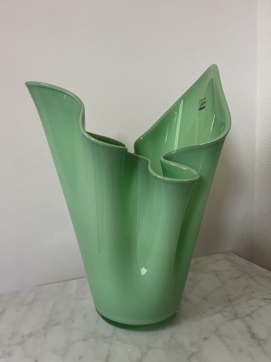 Image 1 of Murano zakdoek vaas licht groen