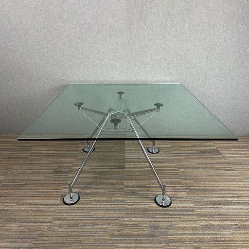 1X Tecno Nomos Table Square