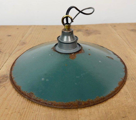 Lampada industriale smaltata verde, anni '50 – Lampade a sospensione, Ferro (photo 13 of 16)