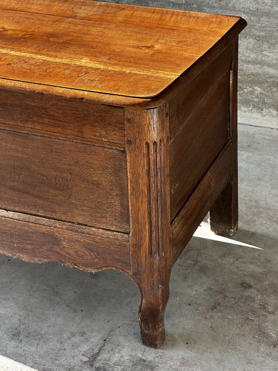 Cofre de roble de estilo provenzal francés del siglo XVIII – Fabrication Artisanale 18 e siècle, Aparadores (photo 5 of 14)