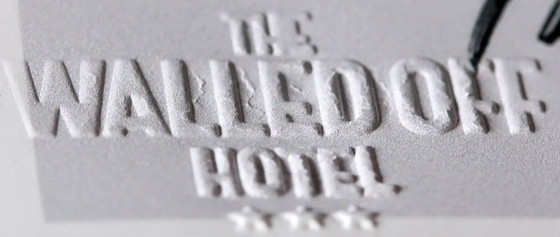 Image 1 of Banksy - Bezoek zijnorisch Palestina - WOH - met certificaat