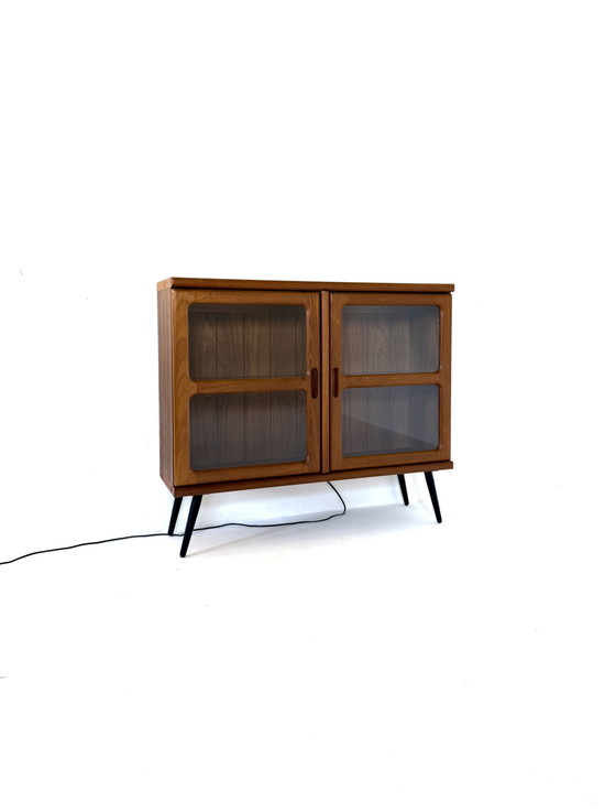 Image 1 of Vetrina vintage illuminata danese, Dyrlund anni '80