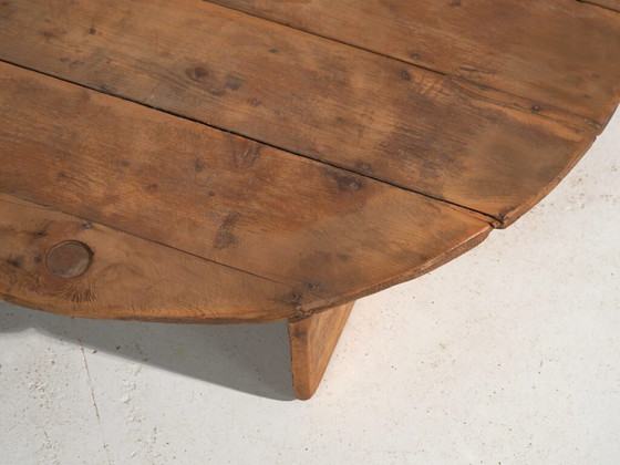 Mesa baja redonda antigua de madera de pino – Europa Central, circa 1940 – Mesas de centro, Rustic (photo 10 of 40)