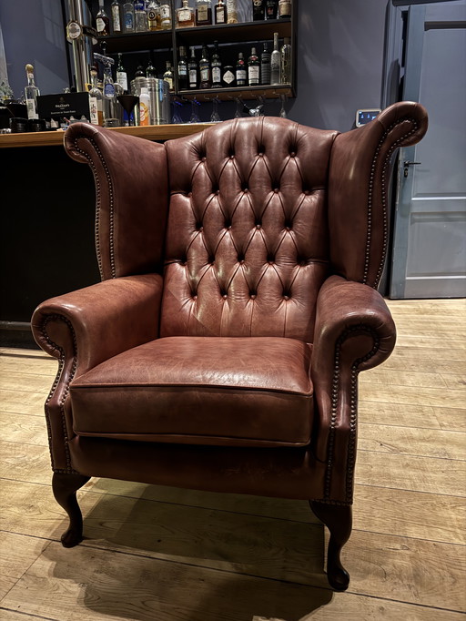 Chesterfield Queen Anne Sessel mit hoher Rückenlehne, extra breiter antiker Sessel aus herbstbraunem Leder